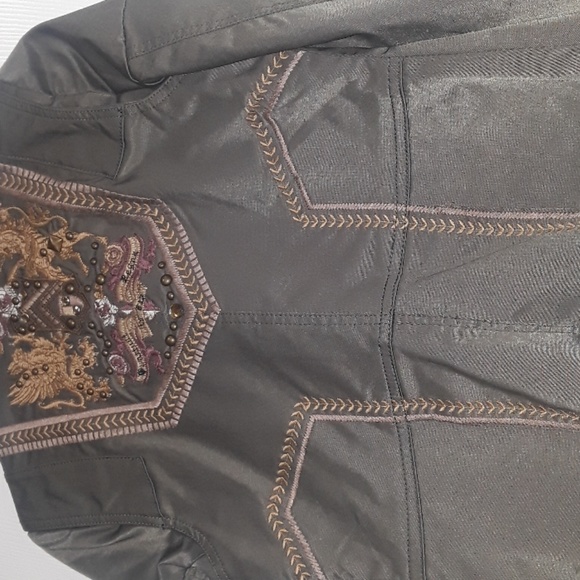 Jacket - Picture 4 of 4